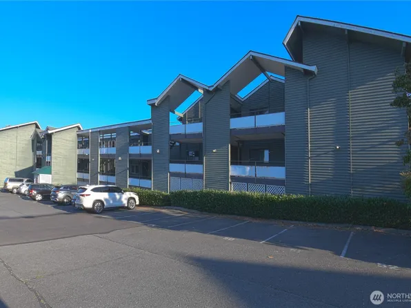 7924 212th Street SW #313, Edmonds, WA 98026