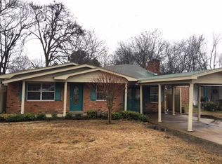 820 10th Ave S, Columbus, MS 39701