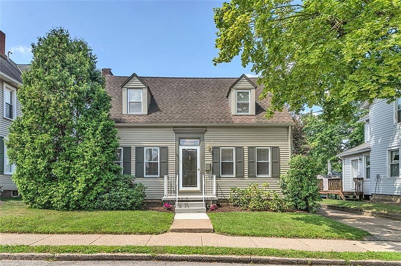 115 N Division St, Zelienople, PA 16063 Zillow