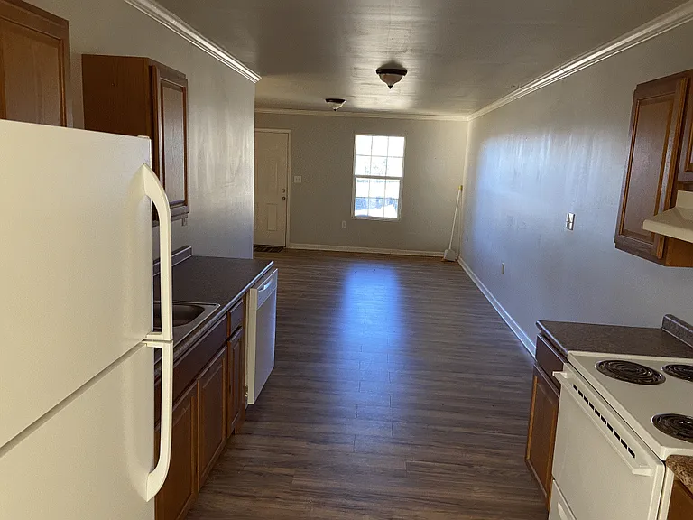 201 Fern Bank Dr #A — Photo 3