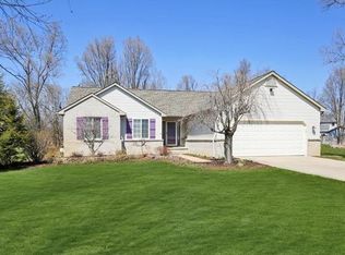 4731 Desert Bridge Ct, Highland, MI 48356