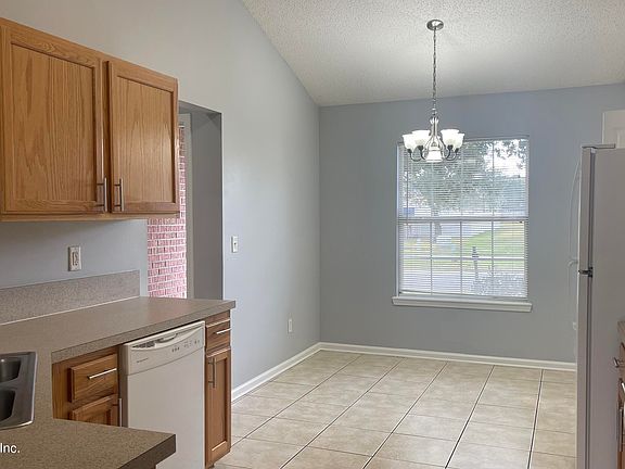 3rd image of 11517 ROLLING RIVER Boulevard