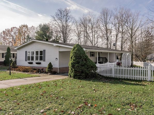 28 Cardinal Dr, Hiram, OH 44234