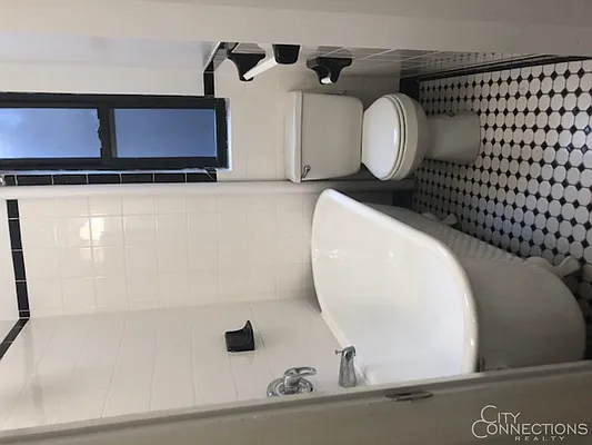 Rented by City Connections Realty | media 41