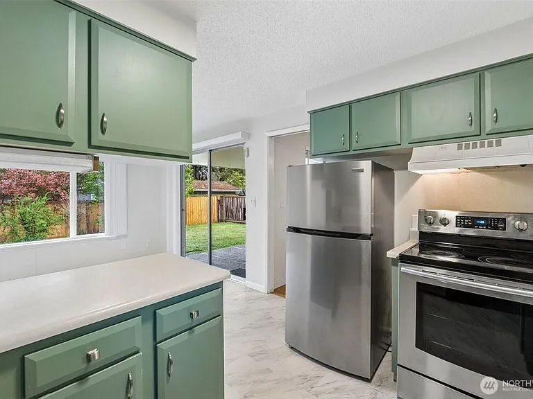 6202 84th St SW — Photo 24