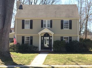 33 Linbrook Rd, West Hartford, CT 06107