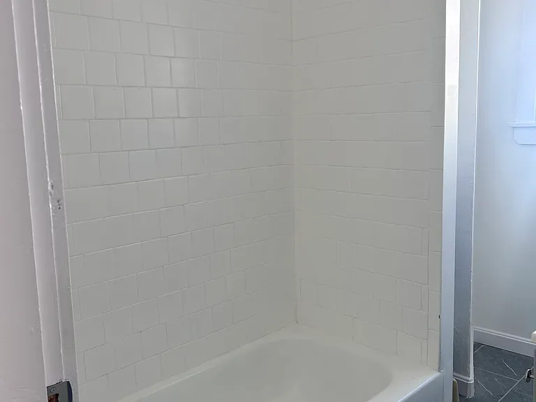 181 Reynolds Ave #2 — Photo 6
