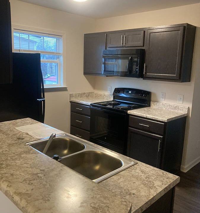 1st image of 110-116 E Chilhowie Ave #10980149