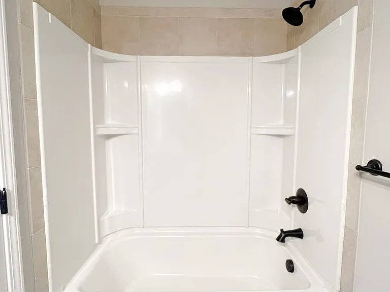 106 Smithson Ct — Photo 31
