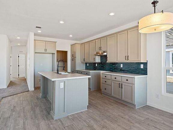 3rd image of 312 E Oneil Dr #124