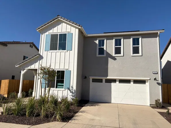 2922 E Tramonto Dr, Fresno, CA 93730