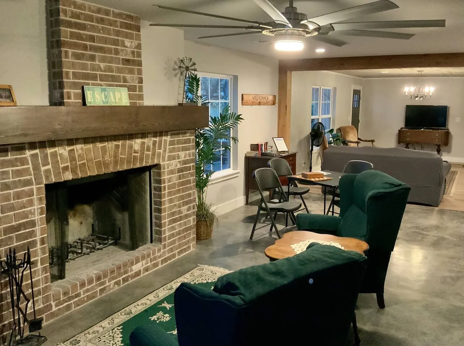 4 bed, 3.0 bath, $7,911 — Photo 1