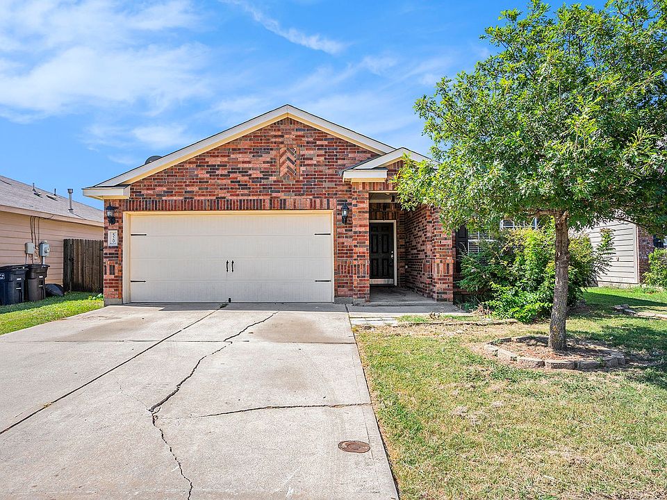 1st image of 529 Noble Grove Ln