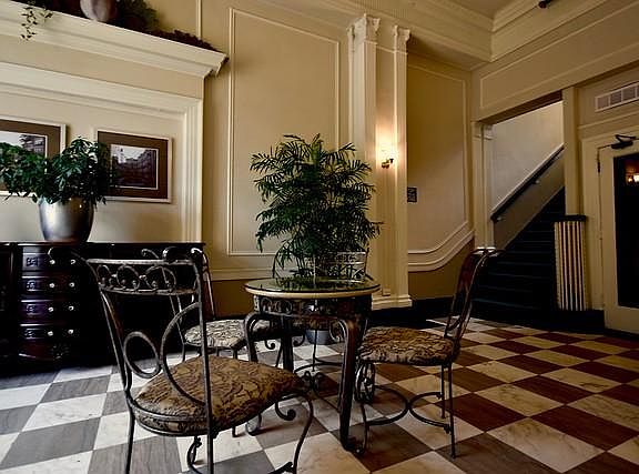 4th image of 860 Hinman Ave #986ebp5fb