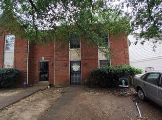 5555 Blossom Ln, Memphis, TN 38115
