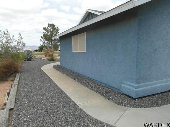 3rd image of 7727 E Oxbow Dr