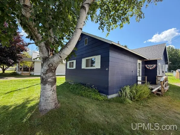 15 Grand Ave, Lanse, MI 49946