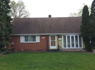 7013 Circle Ct, Bridgeview, IL 60455