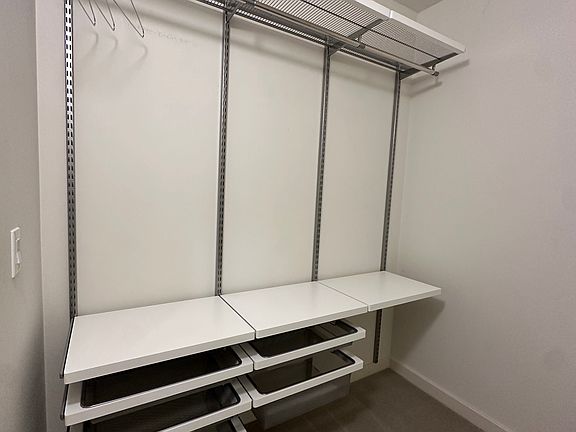 5th image of 555 4th St Unit 536