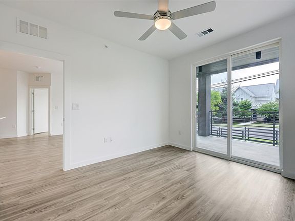 4th image of 4801 Springdale Rd #1101