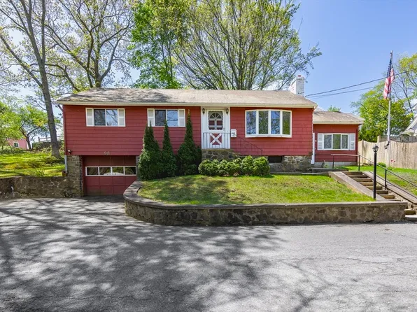 98 Evans Rd, Marblehead, MA 01945