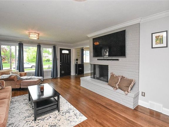 5th image of 20280 Glendale Dr