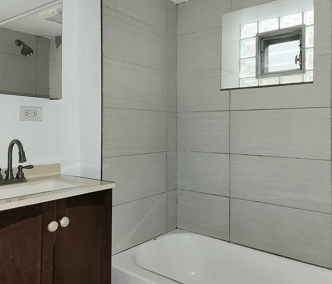 504 W 32nd St #3F — Photo 10