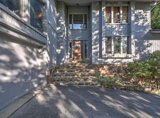 2071 Sharron Rd, Kingsport, TN 37660