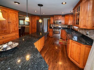 W237S5110 Big Bend Rd, Waukesha, WI 53189