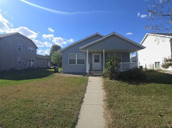 2109 Stark St, Saint Peter, MN 56082