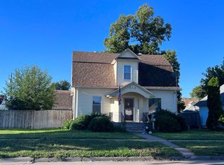 313 E 9th St, Cozad, NE 69130