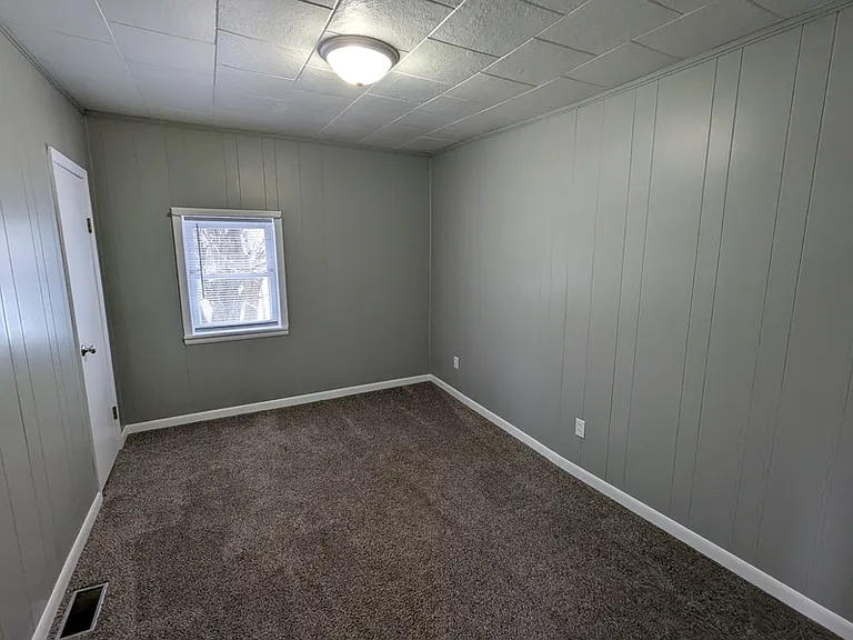 520 E Washington St — Photo 18