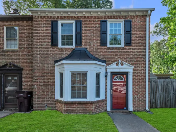 5 Colonial Way, Chesapeake, VA 23325