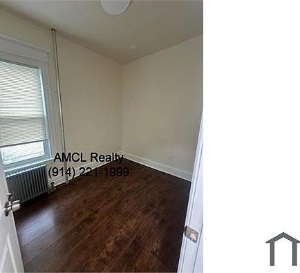 2nd image of 7 Jones Pl