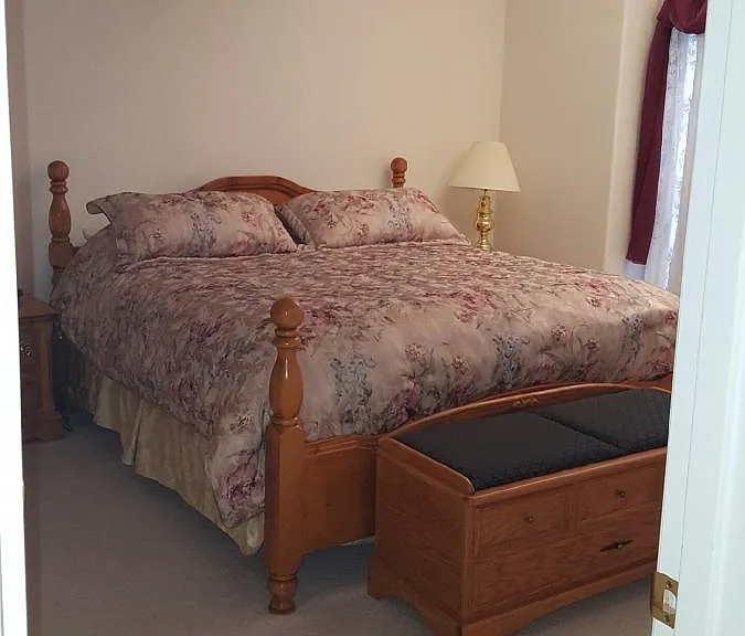 450 Endicott Dr — Photo 9