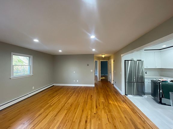 3rd image of 637 Park Ave