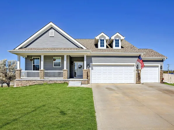 2310 Acorn Dr, Plattsmouth, NE 68048