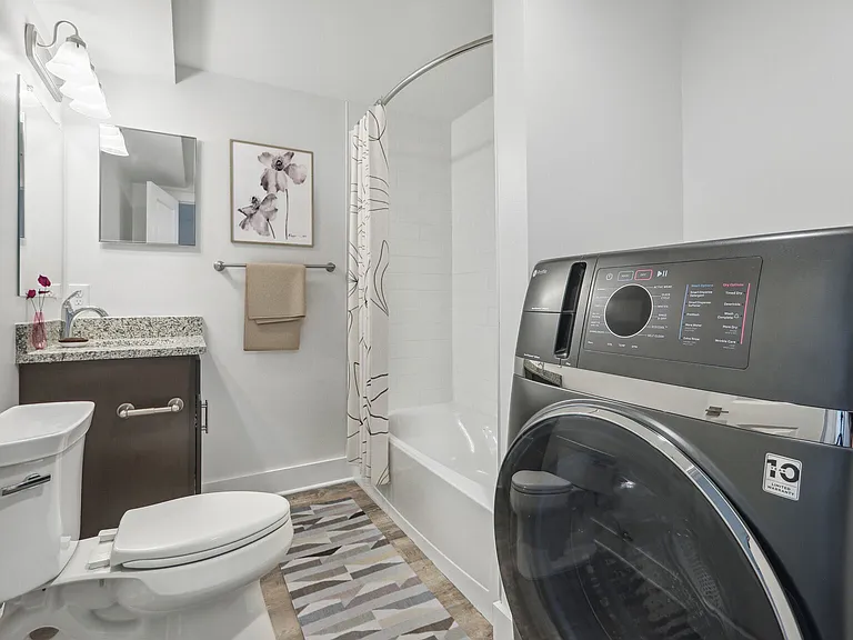 Tuscany Woods Apartments — Photo 29