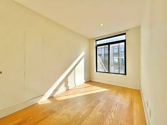 Rented by Doorway NYC, LLC | media 12