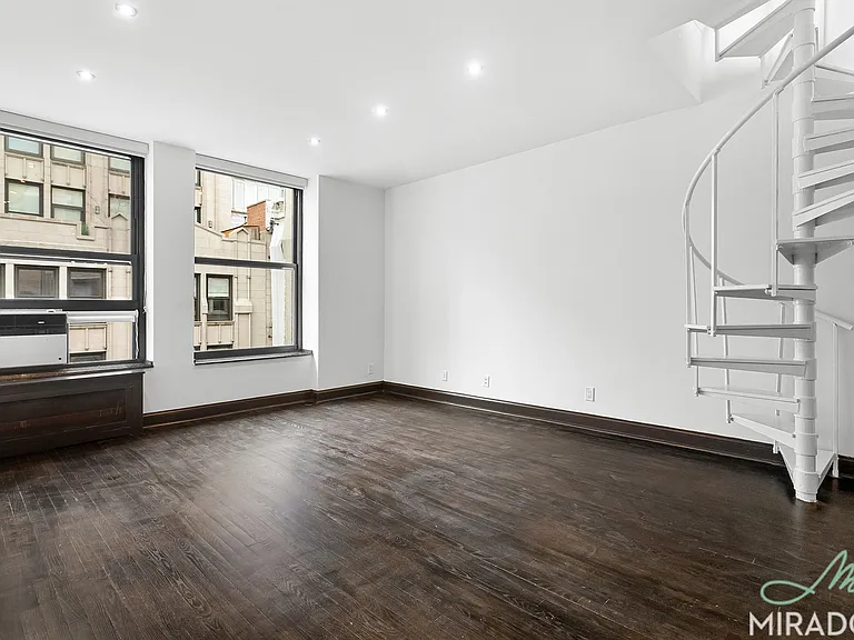 270 Park Ave S #1G — Photo 3