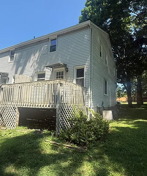 782 Parkview Dr — Photo 23