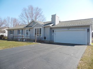 1003 N Memorial Dr, Merrill, WI 54452