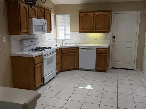 4867 Tralee Ln, Redding, CA 96001