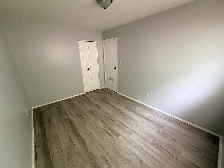18308 Dalby — Photo 11