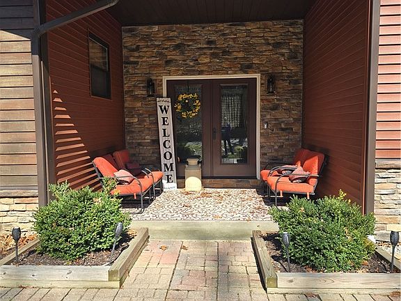 2nd image of 141 Hall Rd