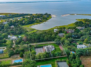 103 Middle Pond Rd, Southampton, NY 11968
