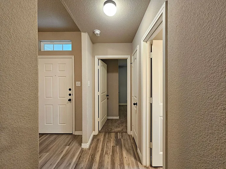 6811 Keechi Valley Dr — Photo 17