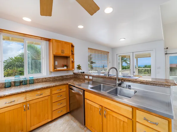 73-4346 Lunahana Pl, Kailua Kona, HI 96740