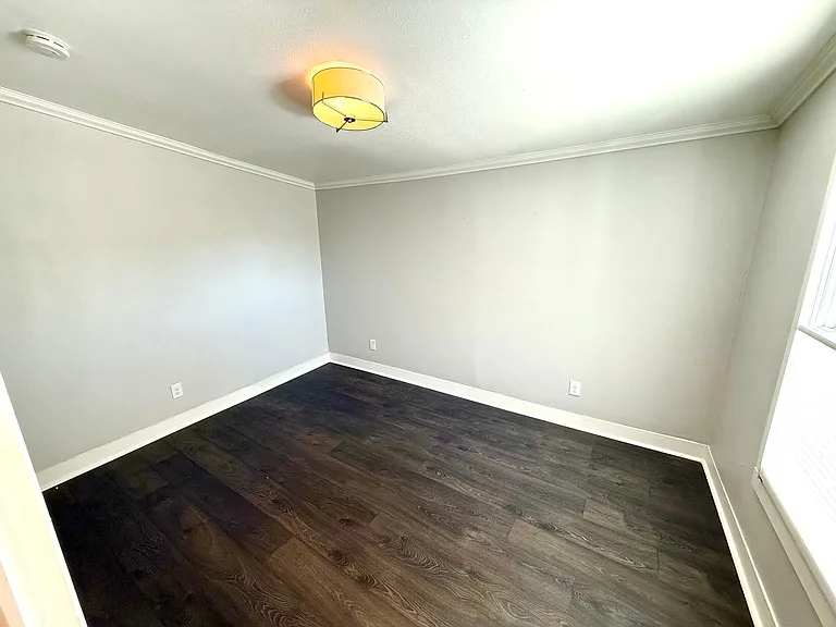 804 Dawson St — Photo 32