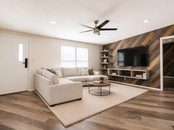 126 Esperanza Dr, Bastrop, TX 78602